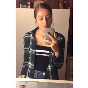 Meet your Posher, Noemi